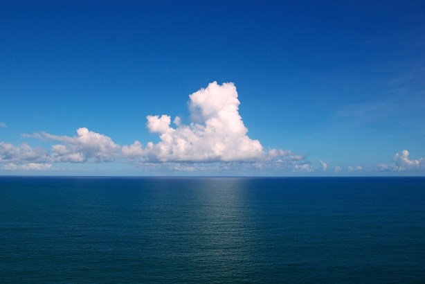 Clouds_over_the_Atlantic_Ocean