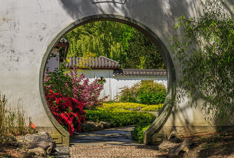 800px-doorgang_in_muur-_locatie_chinese_tuin_het_verborgen_rijk_van_ming-_locatie-_hortus_haren_01