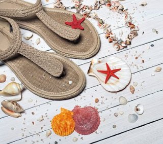 sandals-1578199__340